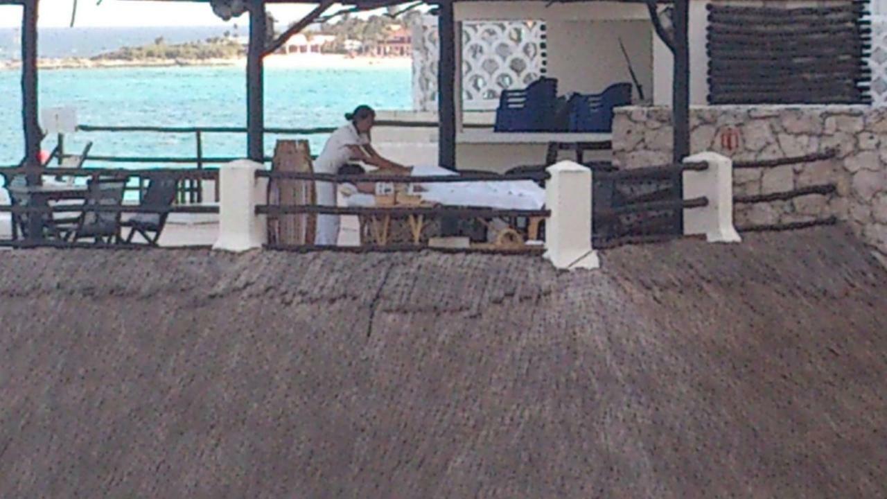 Ocean Front Suite, Balcony, Kitchen. Cancún Esterno foto
